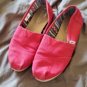 Red Women's Tom's